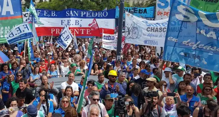 Paro docente el lunes, tras rechazar una nueva propuesta del gobierno