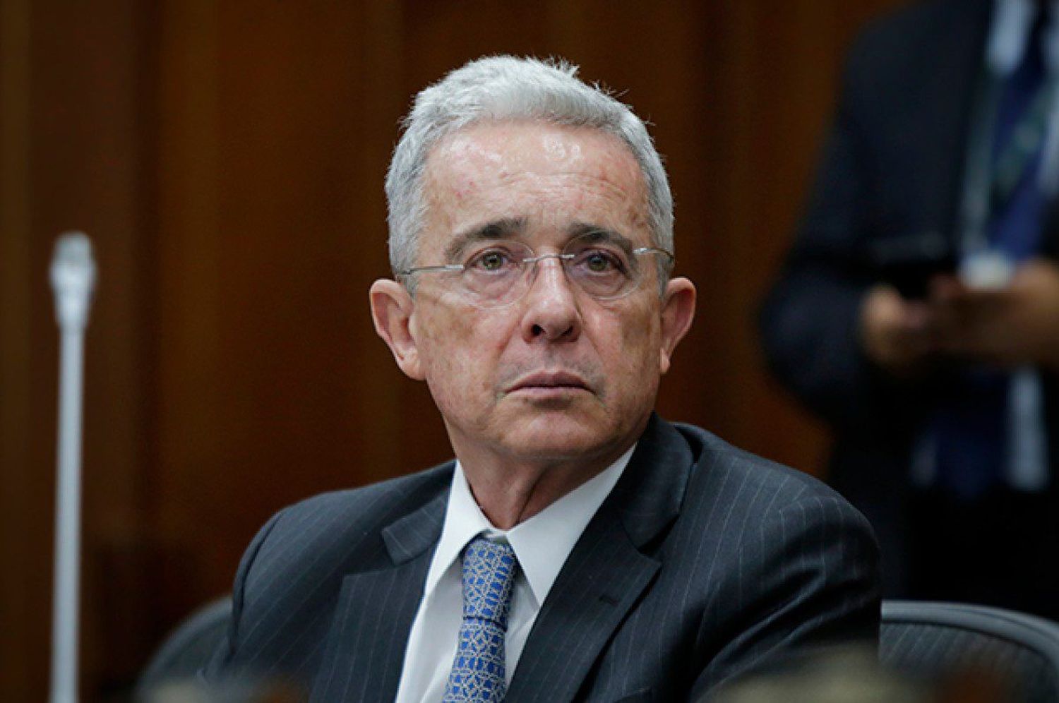 “AQUÍ HAY UN DAÑO”: Uribe molesto se defiende en audiencia en su contra