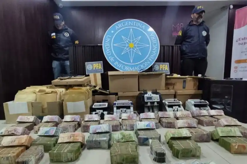 Allanaron una mutual céntrica y secuestraron más de 10 millones de pesos