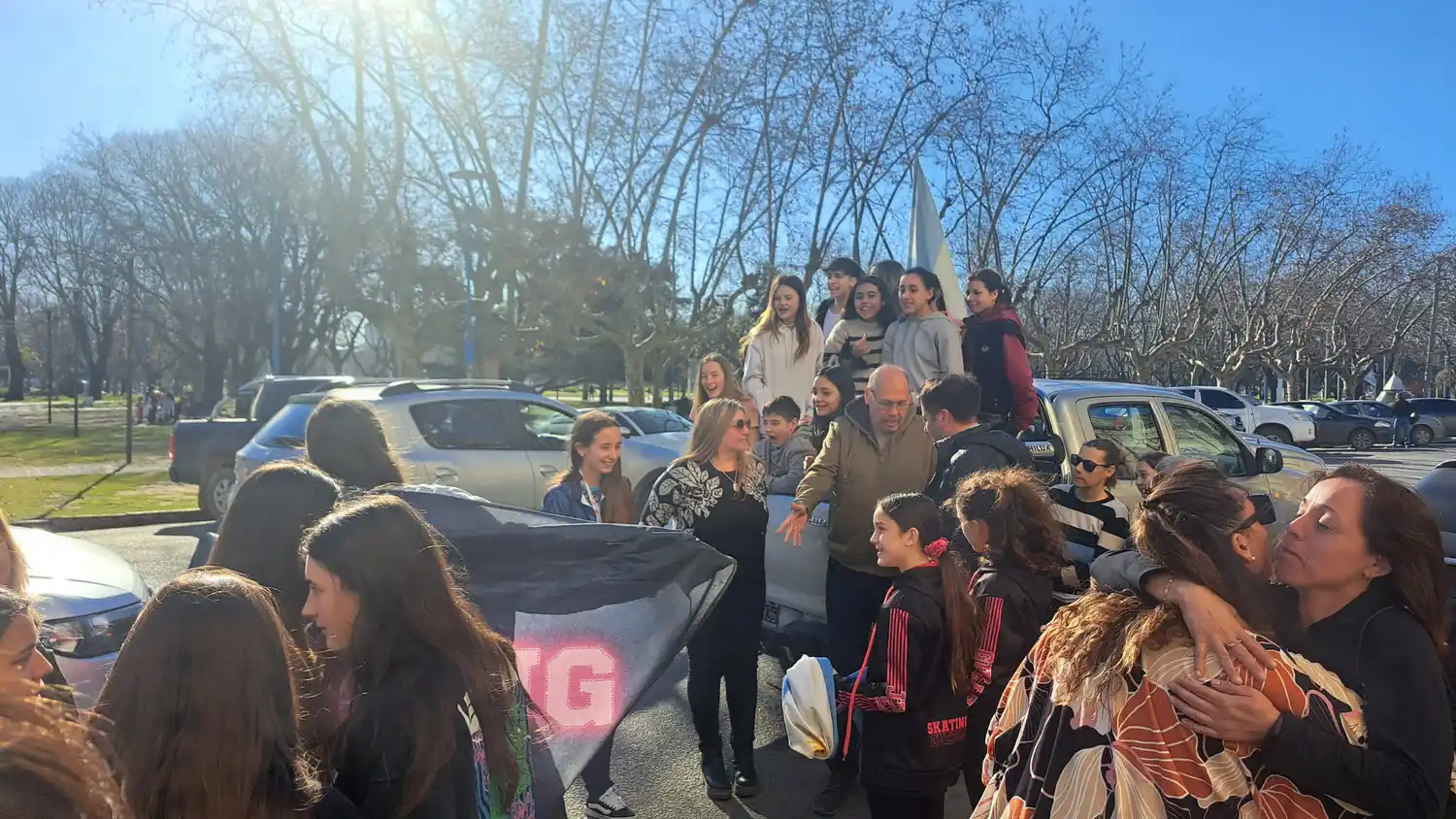 Las fotos del cálido recibimiento que tuvo Sophie Lacoste al llegar a Necochea