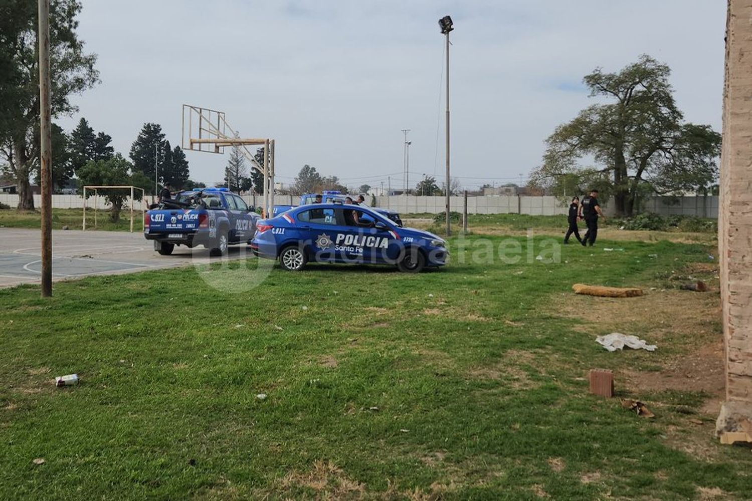 Mientras otro hacía de “campana”, se metió a un local y robó una cartera y dinero en efectivo