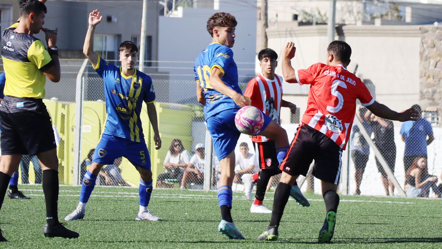 Se juega la octava fecha del campeonato de la Primera División “A” y la novena del Ascenso del fútbol local