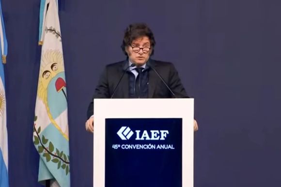 Desde Mendoza, Milei continuó su disputa con Cristina: “Su forma de combatir la inflación era mentir”