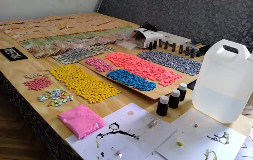 Prefectura desarticuló una banda que vendía drogas sintéticas en fiestas electrónicas