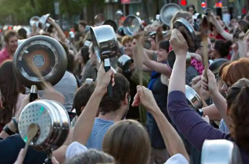 Suba del dólar: las convocatorias a cacerolazos empiezan a viralizarse por redes sociales