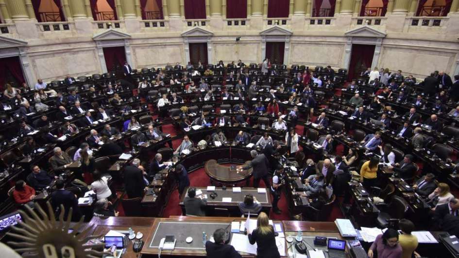 El macrismo convocó a una sesión especial en Diputados sin incluir tarifas