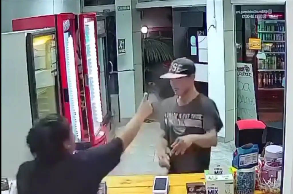 Se defendió con gas pimienta