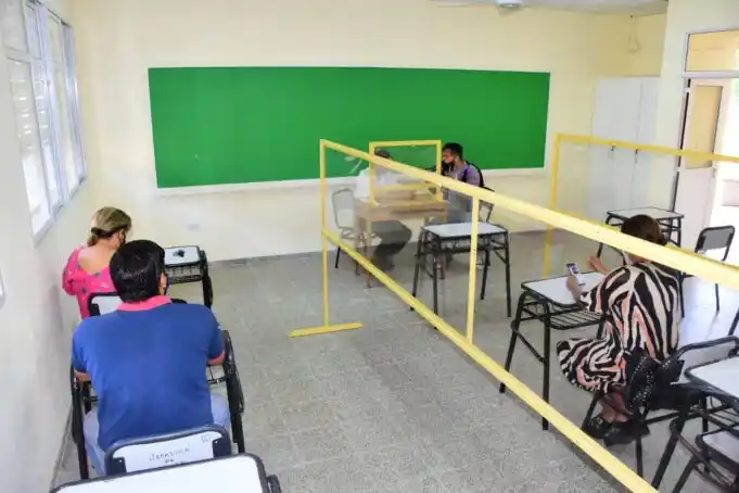 «La vacunación permite planificar el regreso seguro a las aulas”