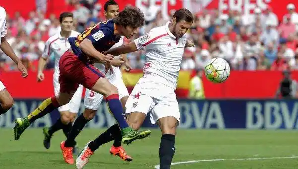 Barcelona lo dio vuelta de la mano de Messi y acaricia el título