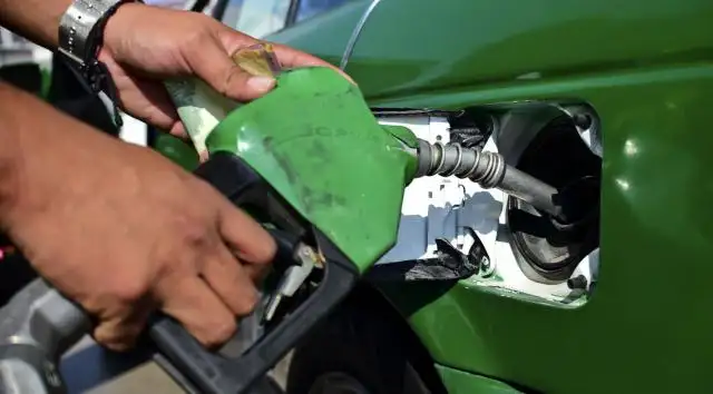 El Gobierno convocará a las petroleras para evitar el aumento de las naftas