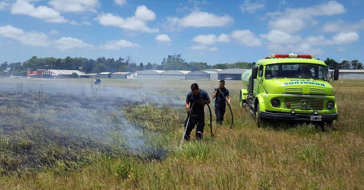 Hay más de 20 incendios diarios en pastizales