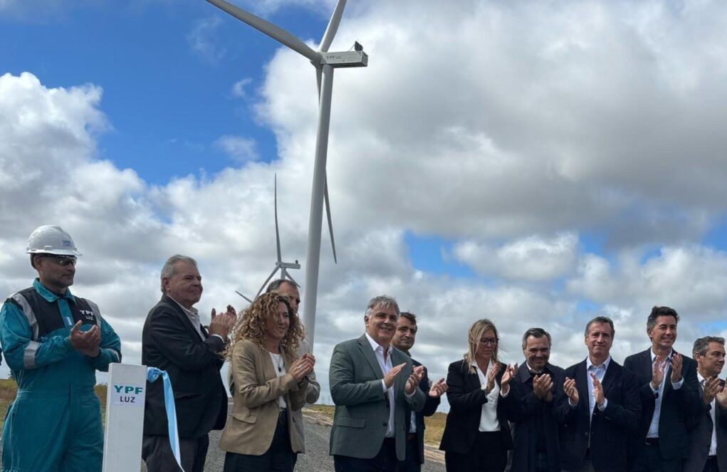 Córdoba inauguró el parque eólico con los aerogeneradores más grandes de Argentina