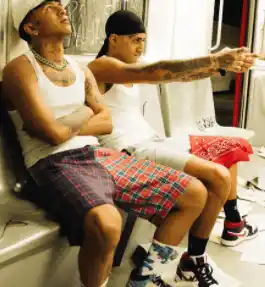 Neutro Shorty y Big Soto en el Metro de Ciudad de México. Foto Instagram