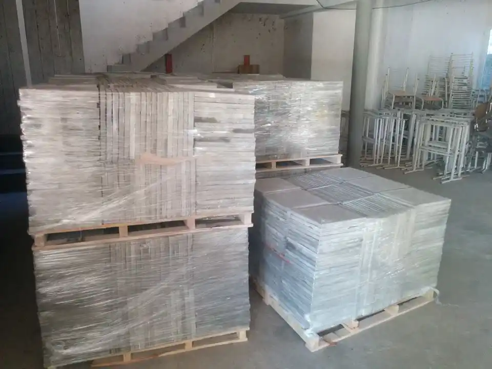 En el Salón Esperanza colocarán el piso durante el verano