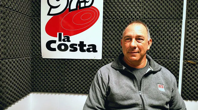 Con el recuerdo de las grandes voces de la radio