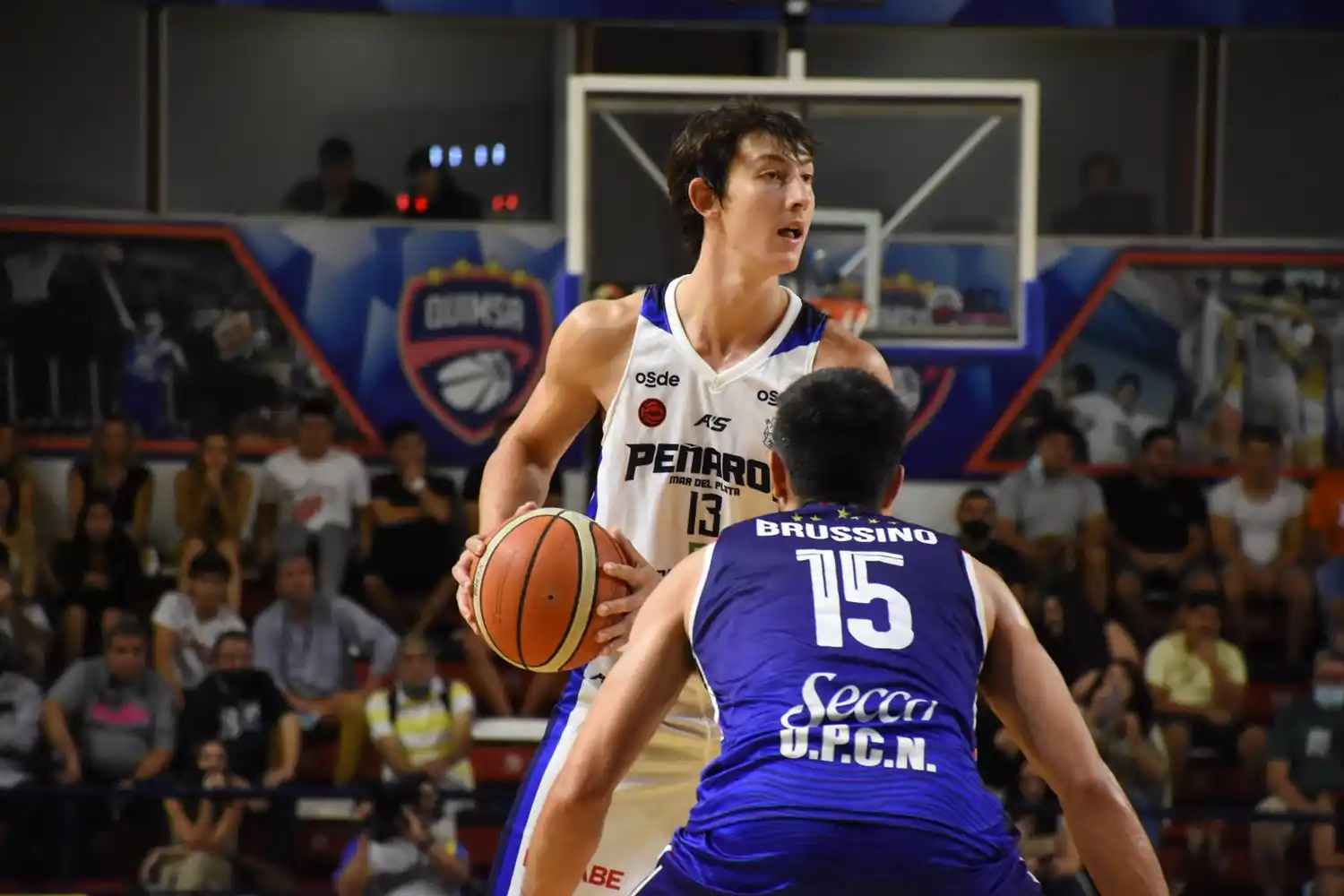 Peñarol logró un gran triunfo ante el puntero