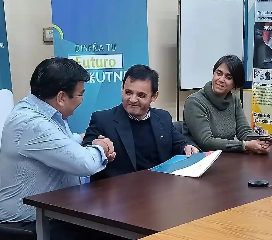 Comenzó el curso sobre Uso y Desarrollo de Aplicaciones Móviles en la gestión Pública