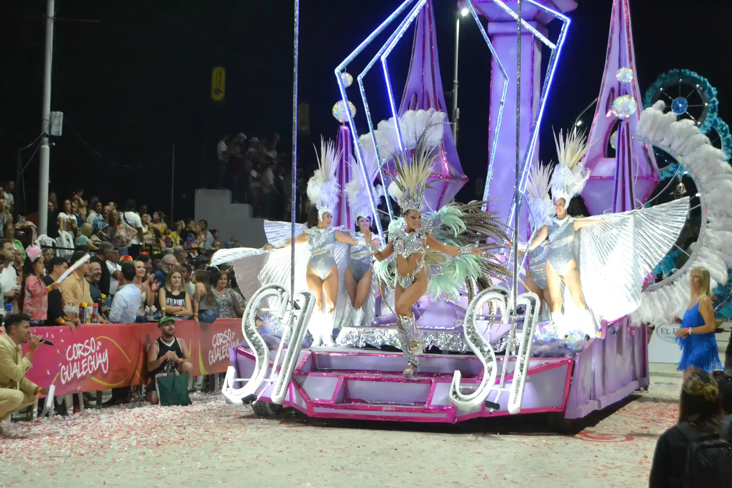 ¡Si-Si se consagró como la gran ganadora del Corso 2025 en Gualeguay! 🎭✨