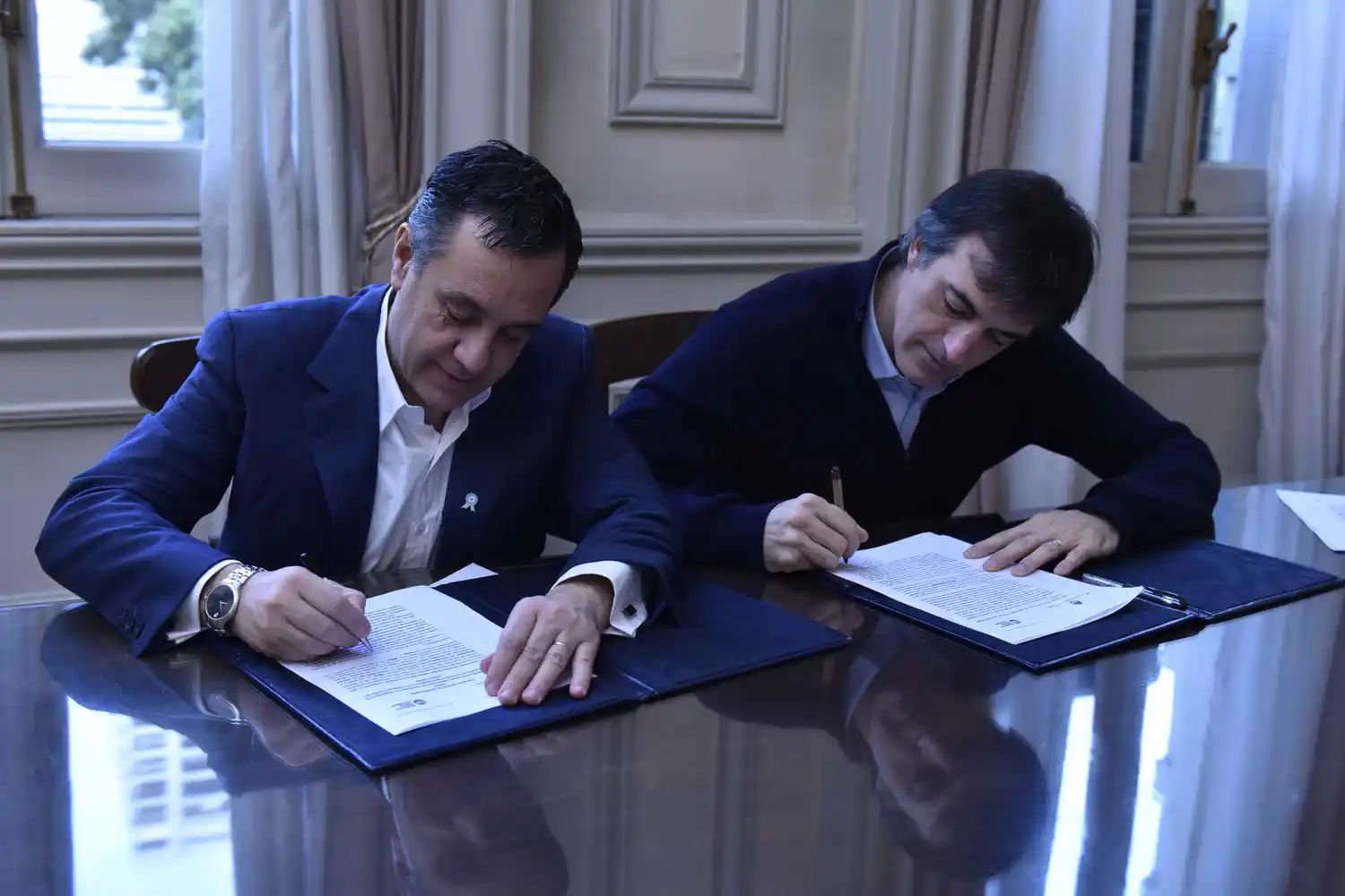 Firman convenio de cooperación en el marco del programa "Asistiré" en la Provincia