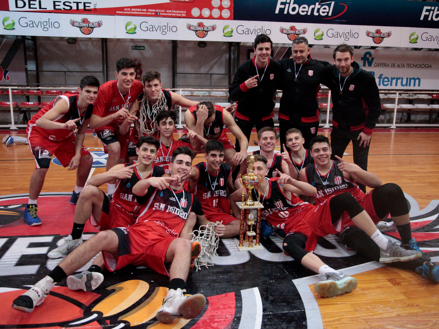 Gritó campeón