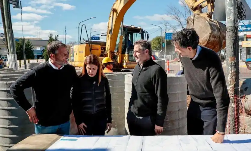Soledad Peralta y Achával recorrieron los avances de la obra hidráulica del centro de Pilar