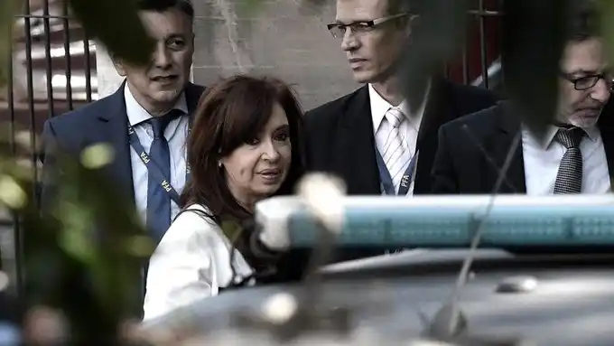Cristina quedó formalmente citada para su indagatoria el próximo lunes