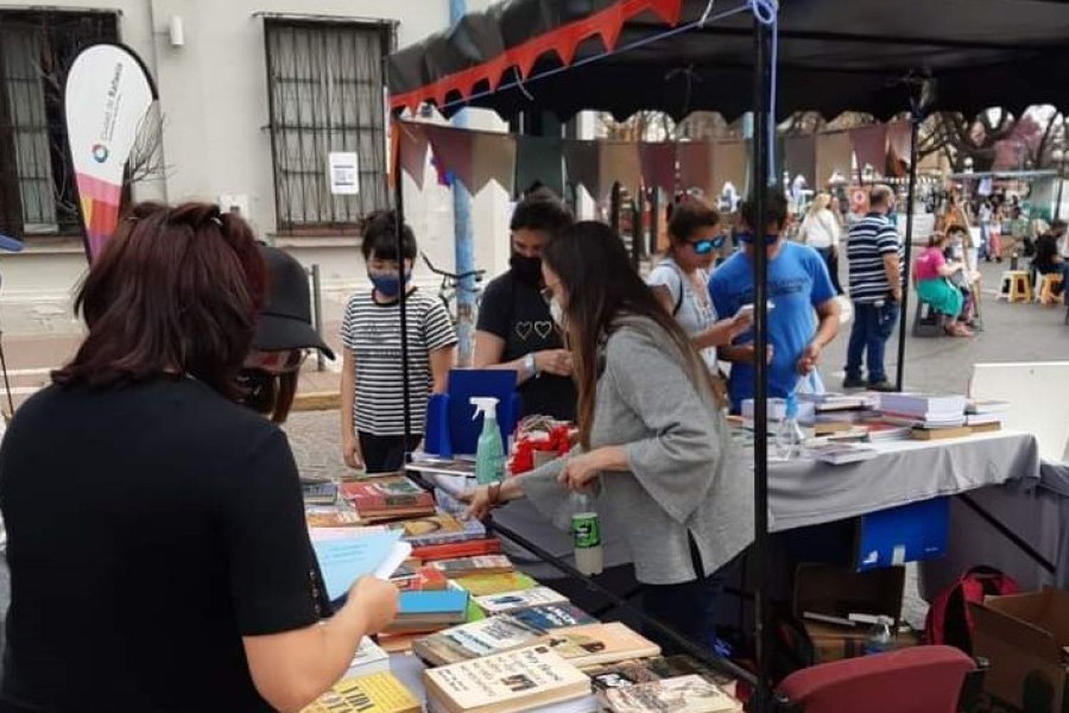 El Espacio de Feria de la Semana del Libro se suma a Celebremos Rafaela