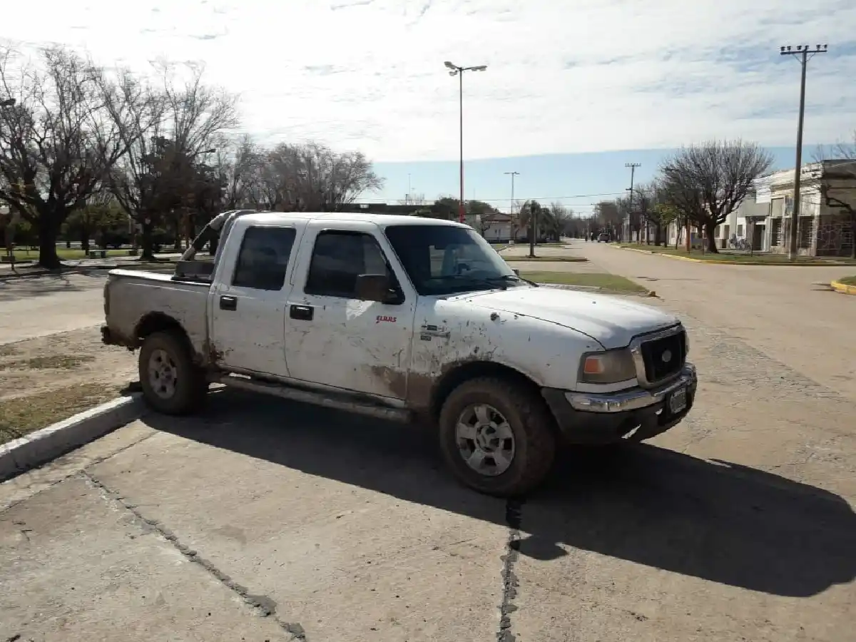 Recuperan en Colonia Aldao camioneta robada en Brinkmann   