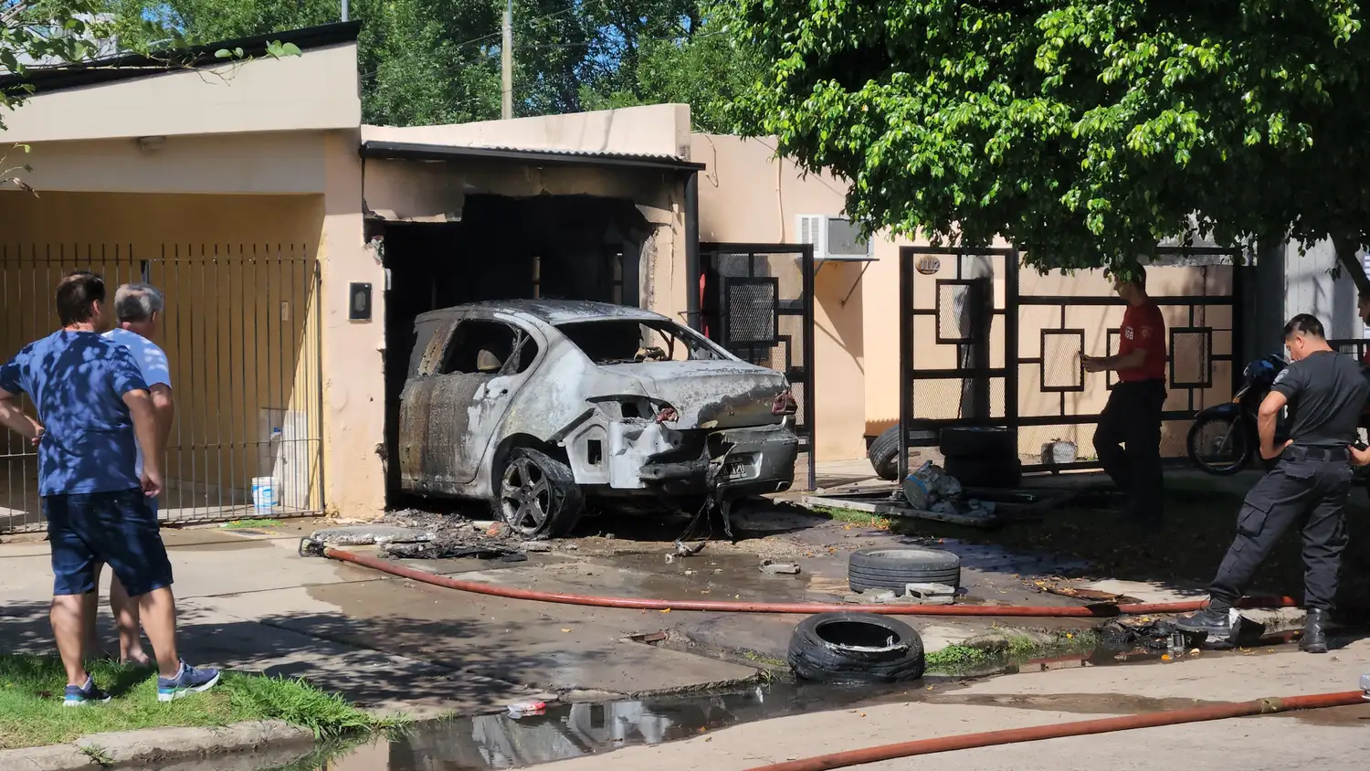 incendio barrio belgrano auto vivienda - 2