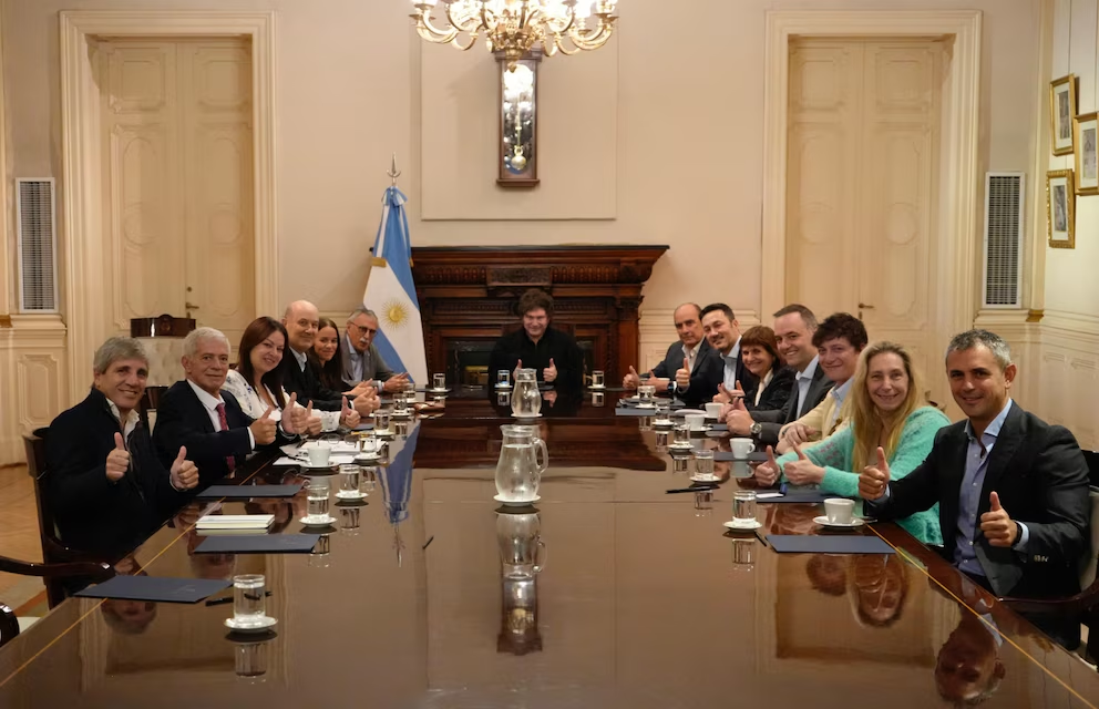 Javier Milei vuelve a reunir a su Gabinete y prepara la difícil negociación con los gobernadores
