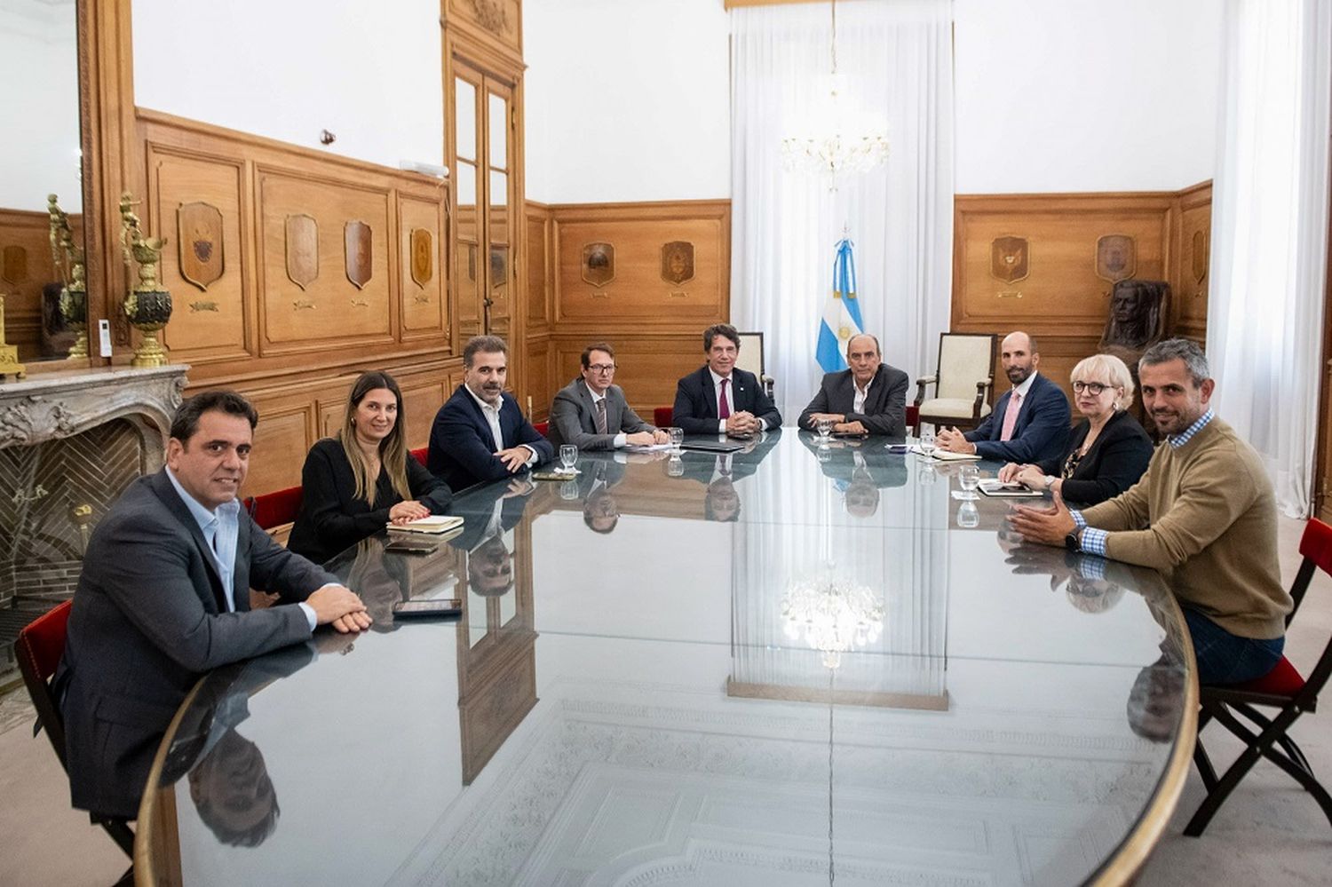 El ministro Guillermo Francos recibió en Casa Rosada a referentes del PRO.