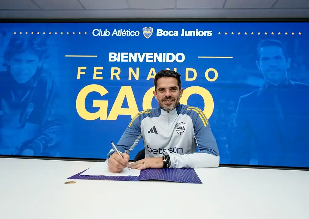 El DT Fernando Gago