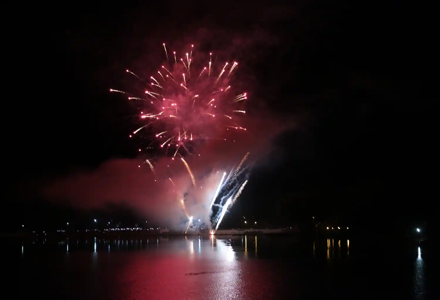 El Municipio realizará el tradicional espectáculo Tandil Brilla sin el uso de pirotecnia