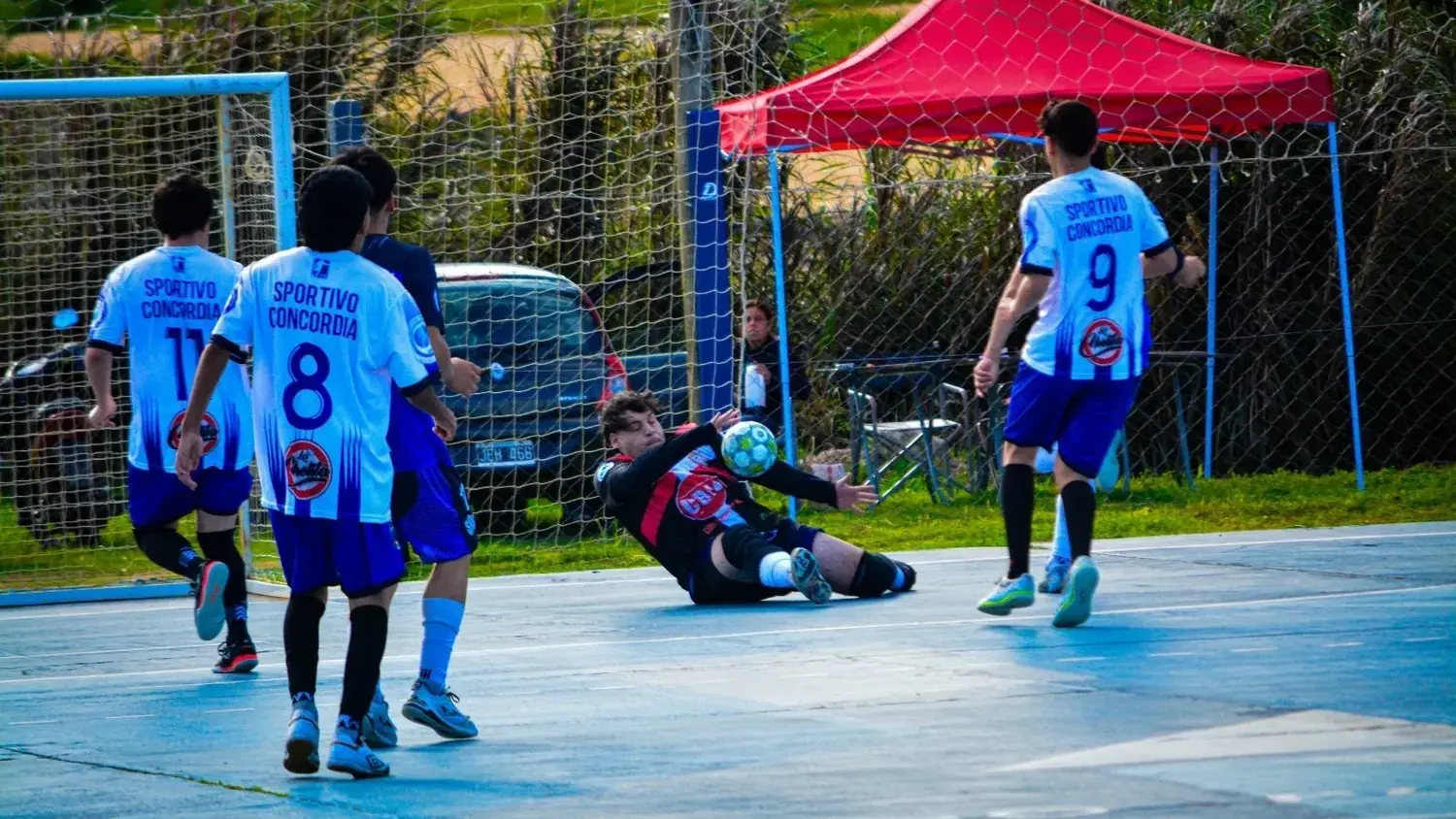 El Torneo Clausura de Futsal arrancó a paso firme pese a las inclemencias del tiempo