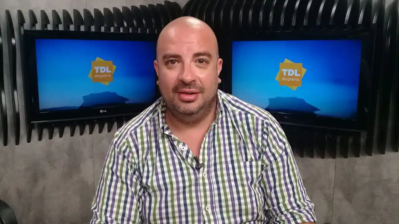 Cristian Cisneros en el desayuno de Tandil Despierta
