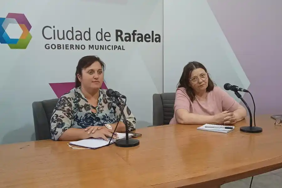 La secretaria de Desarrollo Humano, Myriam Villafañe junto a Miriam Beltramo, coordinadora del área de discapacidad del municipio.