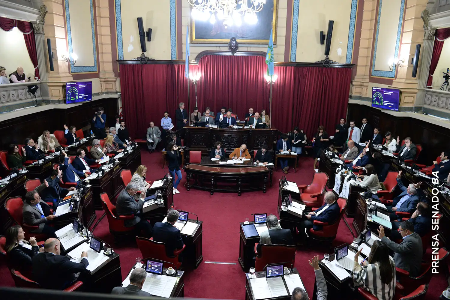 El Senado aprobó el proyecto para regular la actividad del turf en la provincia
