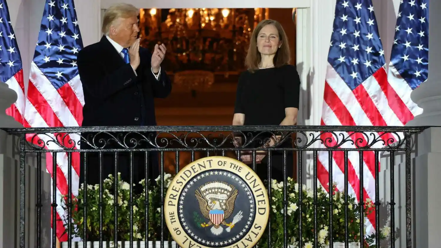 Senado de EE.UU. confirma a Amy Barrett como nueva jueza de la Corte Suprema