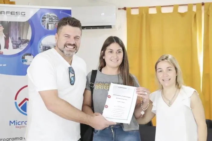 El Microbanco de CAFESG benefició a emprendedores  del departamento Federal
