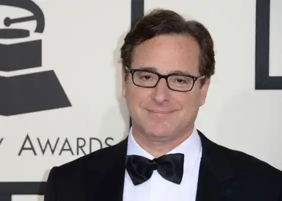 Bob Saget es hallado muerto mientras estaba de gira