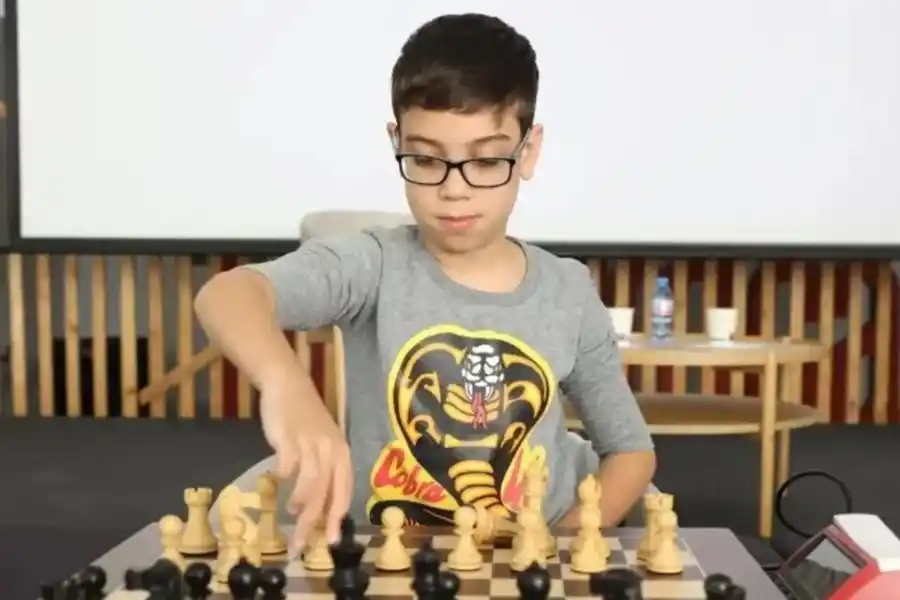 Faustino Oro, el niño de diez años que derrotó al número uno del mundo del ajedrez