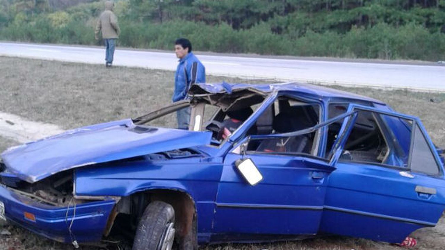 Autovía 14: Mala maniobra y vuelco