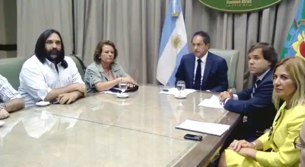 Tras aprobación del Presupuesto, Scioli define llamado a docentes para debatir salarios