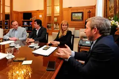 Tarifazo: Frigerio recibió a intendentes justicialistas bonaerenses