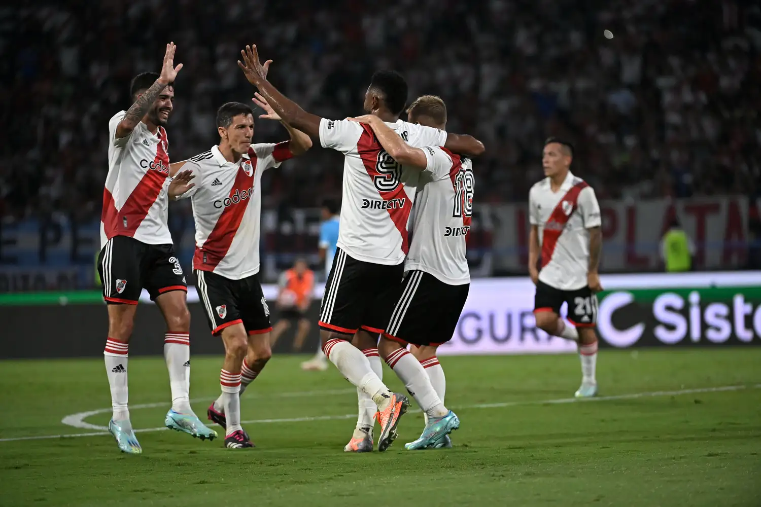 River quiere aprovechar el envión de sus recientes triunfos.