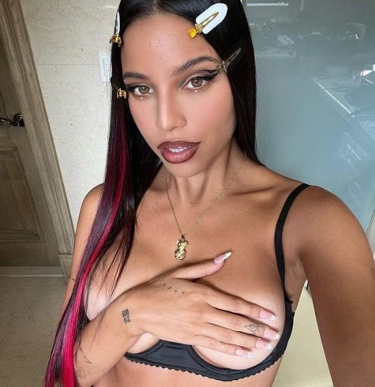 Emilia Mernes estrenó nuevo tema musical