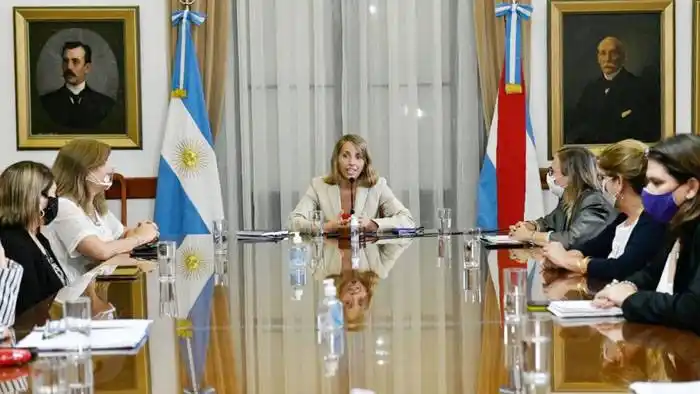 Stratta presentó el proyecto de ley de Protección, Asistencia y Prevención de la Violencia por Razones de Género