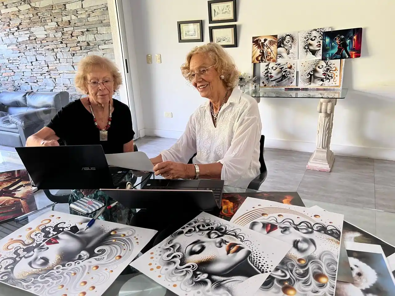 Inspirador. Pasados los 80, Rosanna y María Rosa siguen aprendiendo y soñando.