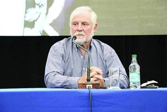 Comienza el juicio oral a Allende por amenazas a un periodista