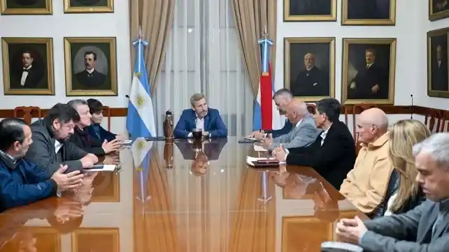 Empresarios llevaron preocupación por altas tarifas y bajas ventas a Frigerio